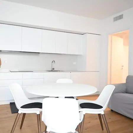 Apartamento Se295 - Senigallia, Ampio Trilocale Con Posto Auto E Giardino *